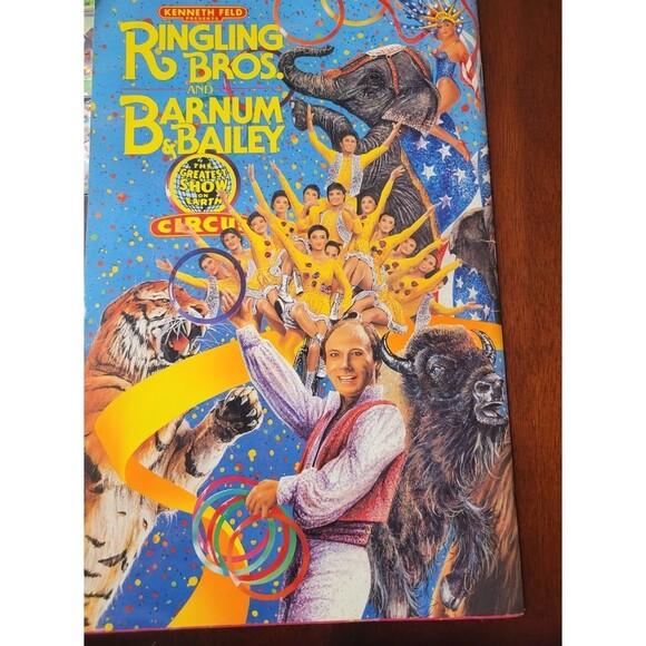 Ringling Bros Barnum and Bailey Souvenir Program and Magazine 121st Edition 1991 - Picture 9 of 9